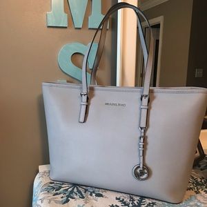 Michael Michael Kors Jet Set Travel Medium Tote